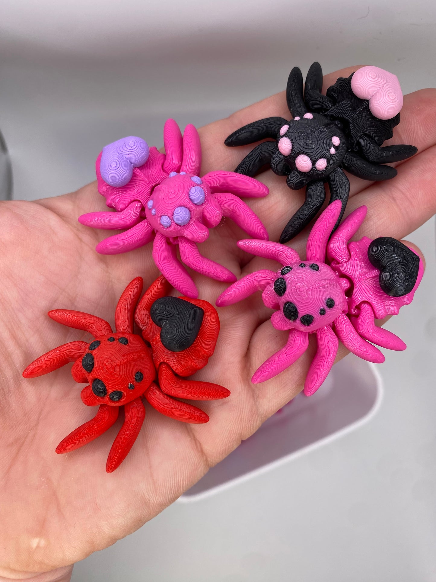 Heart Spider (Custom Color)