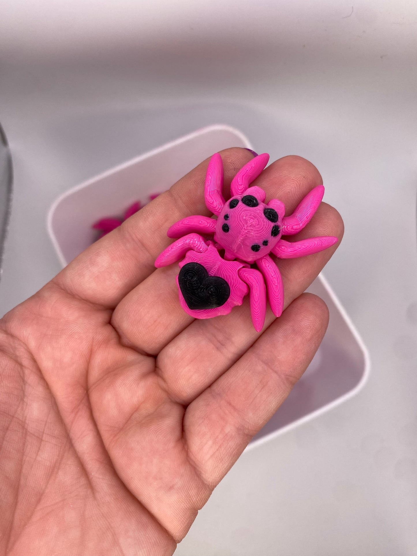 Heart Spider (Custom Color)